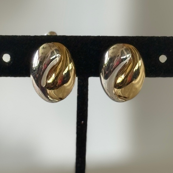 Vintage Two-Tone Gold & Silver Swirl Oval Screw Back Earrings - Picture 1 of 8